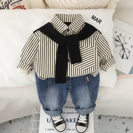 طقم ولادي مخطط