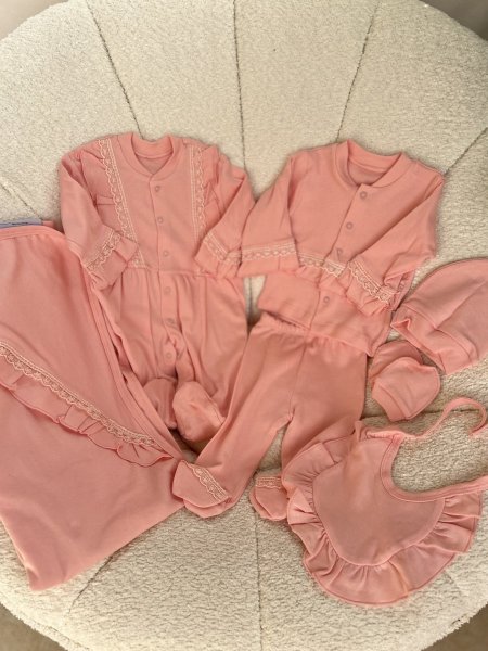 طقم مستشفى  بناتي