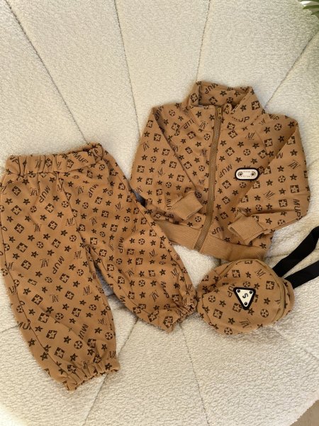 بدله بناتي 3 قطع LV مع شنتة