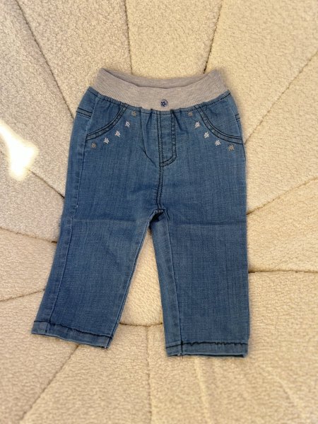 بنطلون بناتي