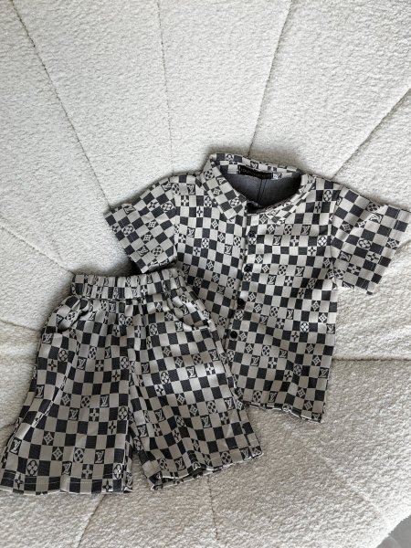 طقم ولادي LV