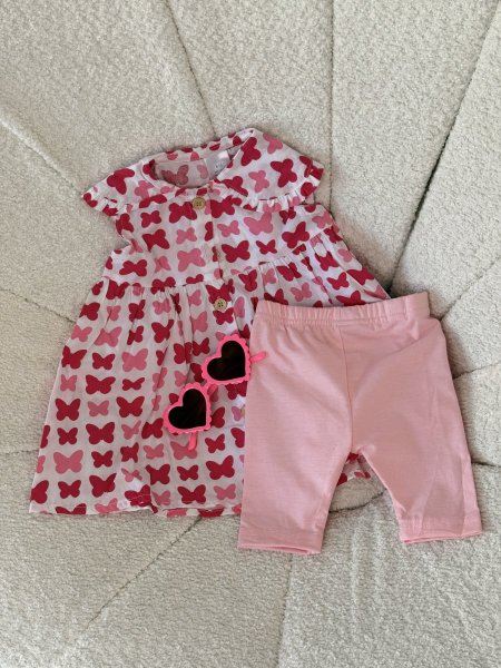 طقم بناتي مع نضارة 