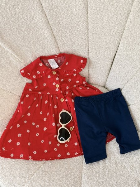 طقم بناتي مع نضارة 