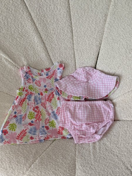 فستان بناتي مع طاقيه