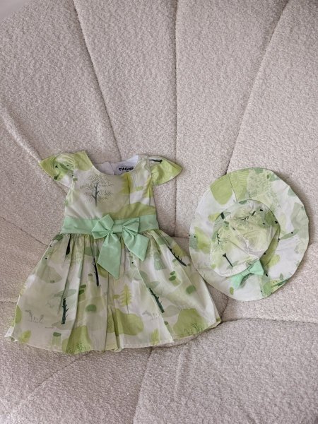 فستان مميز مع طاقيه