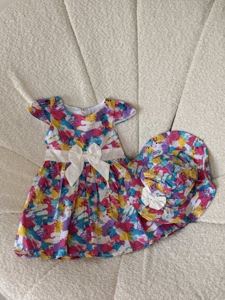 فستان مميز مع طاقيه