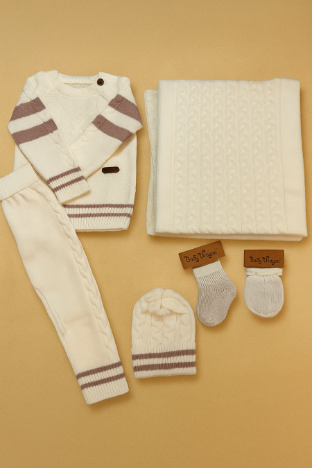 طقم صوف ناعم 5 قطع عمر 6 ل 9