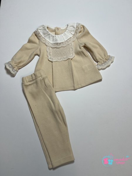 طقم بناتي صوف ناعم