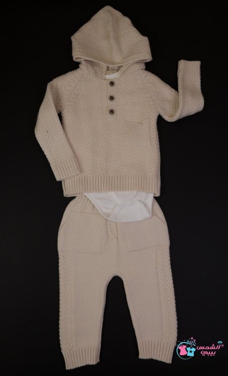 طقم صوف عملي ومرتب