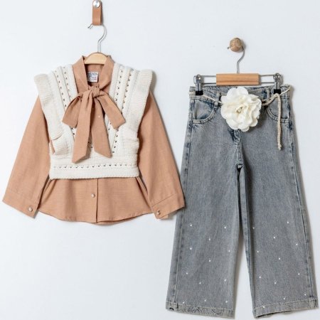 طقم بناتي مميز