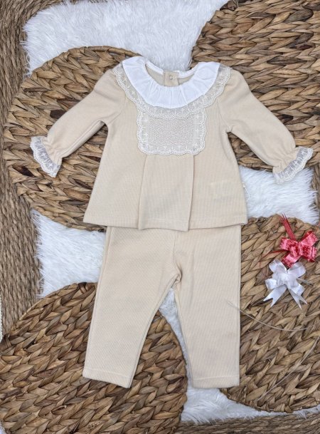 طقم بناتي صوف ناعم